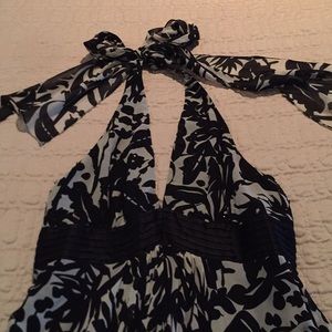 BCBG MAXAZRIA Size 4